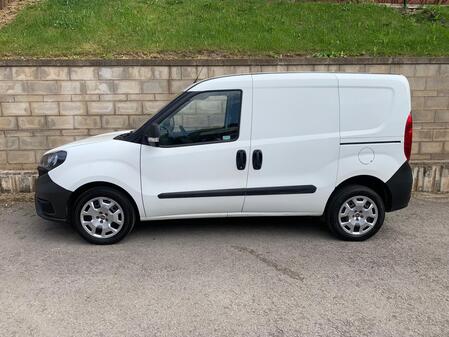 FIAT DOBLO 1.3 5 SEAT COMBI CREW *EURO 6*  28,987 MILES AIRCON VAT INCLUDED